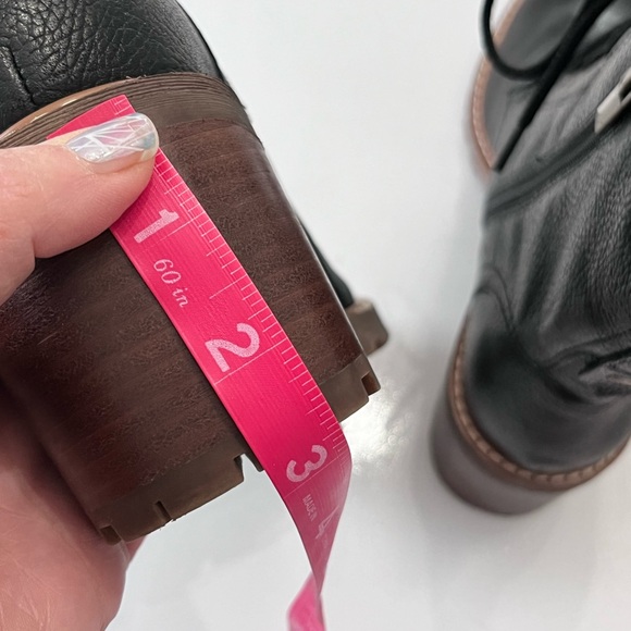 CROWN VINTAGE | 9.5 | Pebbled Leather | LIKE NEW! - Picture 9 of 11